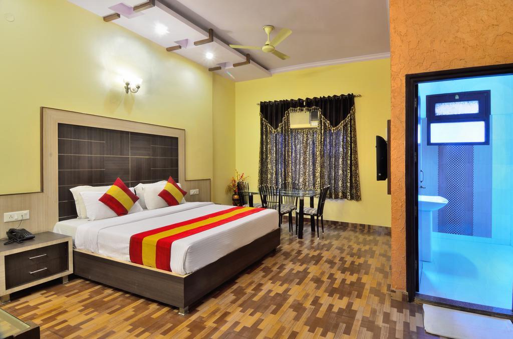 أمريتسار Hotel Roopa International المظهر الخارجي الصورة
