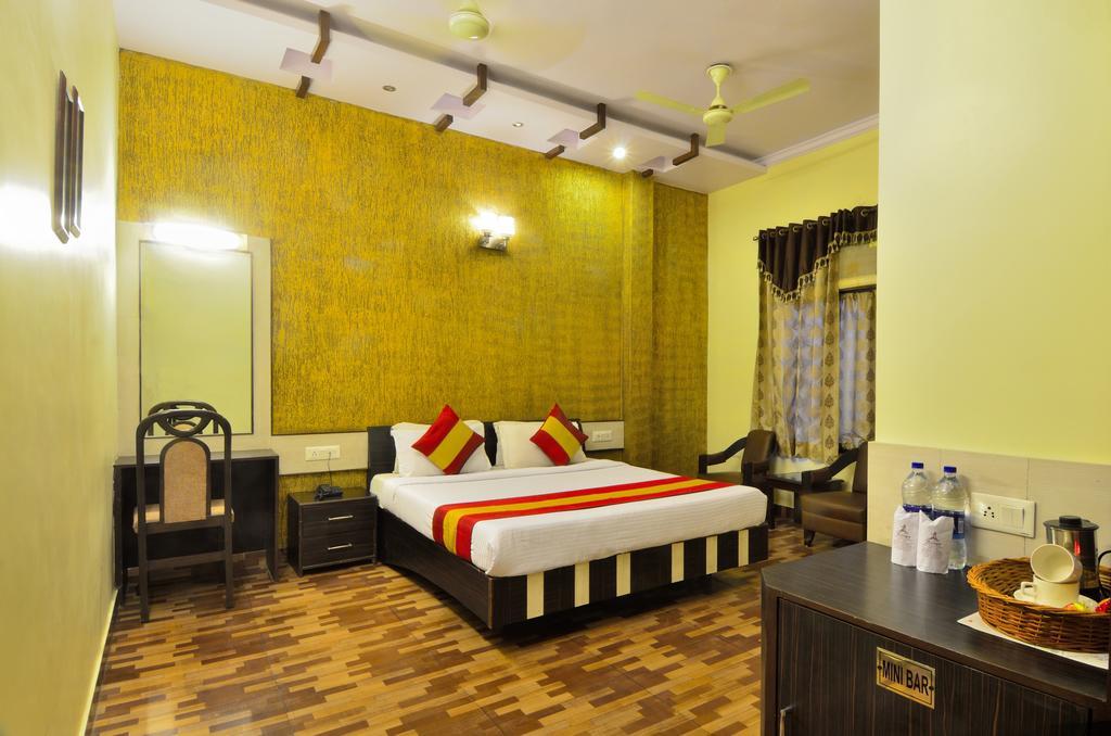 أمريتسار Hotel Roopa International المظهر الخارجي الصورة