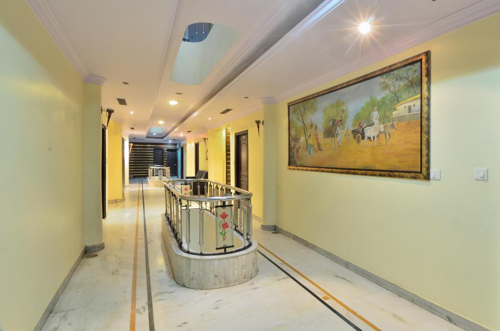 أمريتسار Hotel Roopa International المظهر الخارجي الصورة